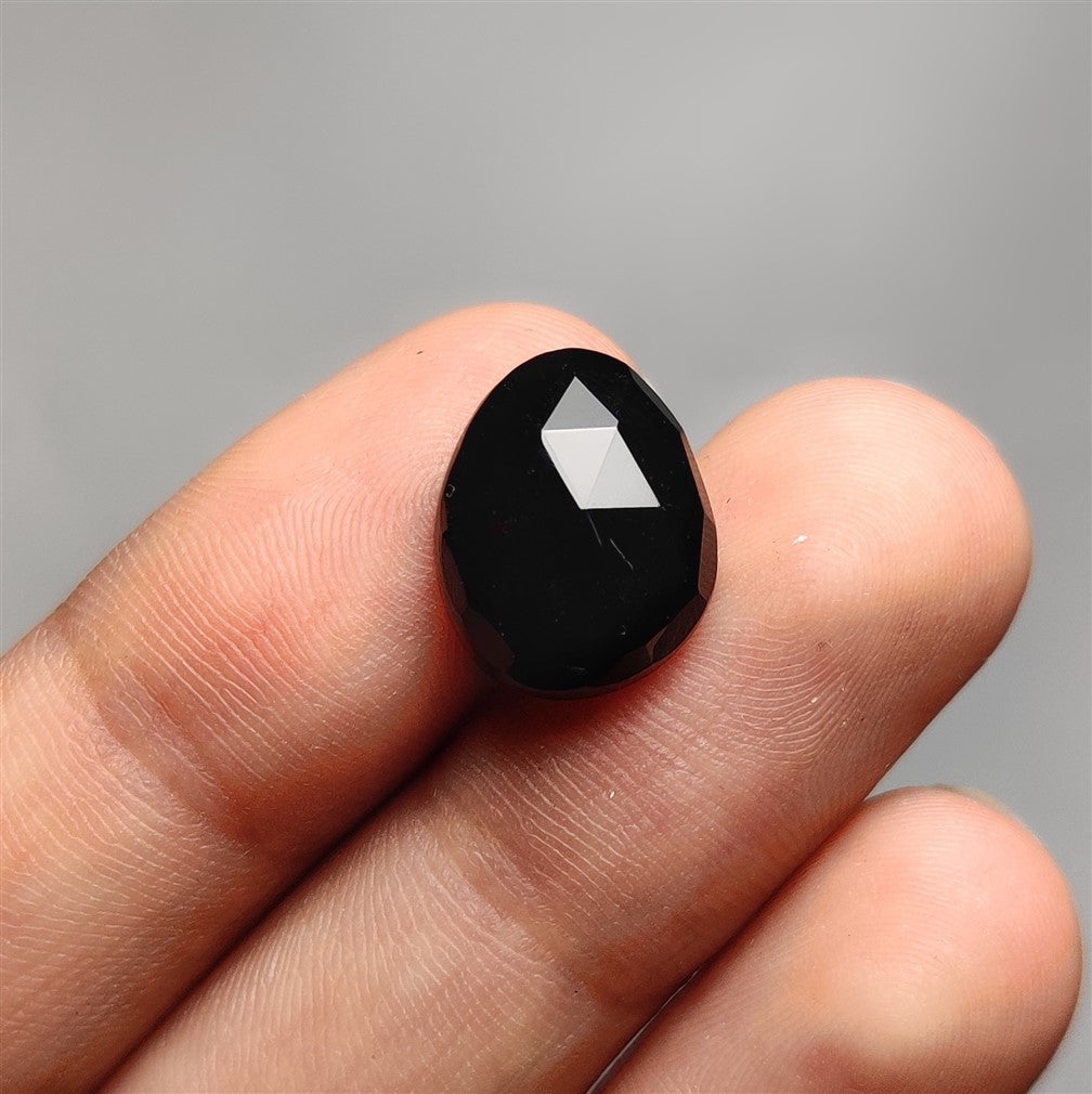 Rose Cut Black Spinels