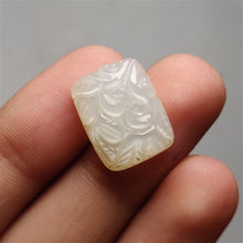 Load image into Gallery viewer, White Moonstone Mughal Carving
