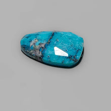 Load image into Gallery viewer, Rose Cut Hubei Turquoise
