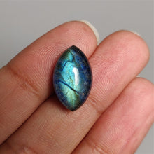 Load image into Gallery viewer, Crystal,Lapis lazuli &amp; Labradorite Doubet Triplet
