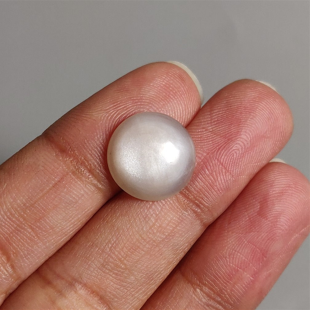 White Moonstone Cabs