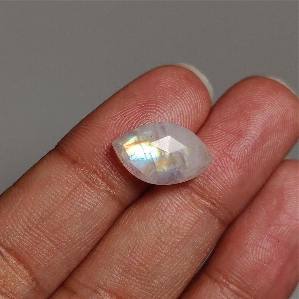 Rose Cut Rainbow Moonstone