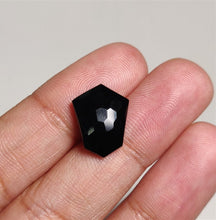 Load image into Gallery viewer, Honeycomb Cut Black Onyx
