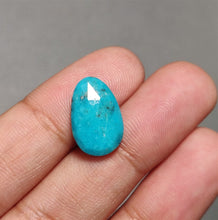 Load image into Gallery viewer, Rose Cut Morenci Turquoise
