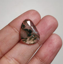 Load image into Gallery viewer, Rose Cut Moss Agate
