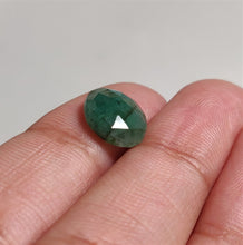 Load image into Gallery viewer, Rose Cut Emerald
