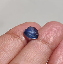 Load image into Gallery viewer, Rose Cut Blue Kyanite
