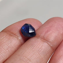 Load image into Gallery viewer, Rose Cut Blue Kyanite
