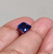 Load image into Gallery viewer, Faceted Blue Kyanite
