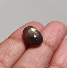 Load image into Gallery viewer, High Grade Cat Eye Sunstone (African Mines)
