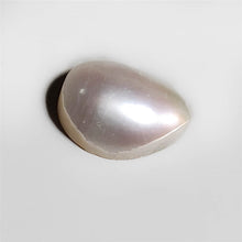 Load image into Gallery viewer, Fresh Water Pearl Drop
