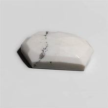 Load image into Gallery viewer, Rose Cut Howlite
