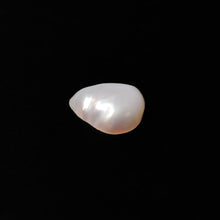 Load image into Gallery viewer, Free Form Fresh Water Pearl
