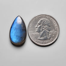 Load image into Gallery viewer, Finland Spectrolite Cabochon
