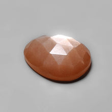 Load image into Gallery viewer, Rose Cut Peach Moonstone
