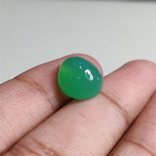 Load image into Gallery viewer, High Dome Australian Chrysoprase Cab
