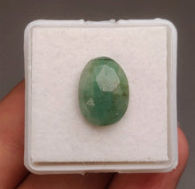 Load image into Gallery viewer, Rose Cut Emerald
