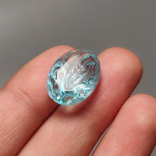 Load image into Gallery viewer, Faceted London Blue Topaz Reverse Intaglio Carving
