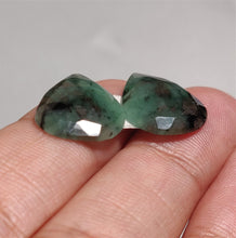 Load image into Gallery viewer, Rose Cut Emerald Pair
